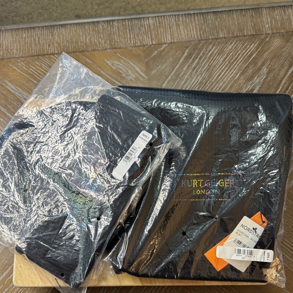 Kurt Geiger London "We Are One" beanie and scarf set in black